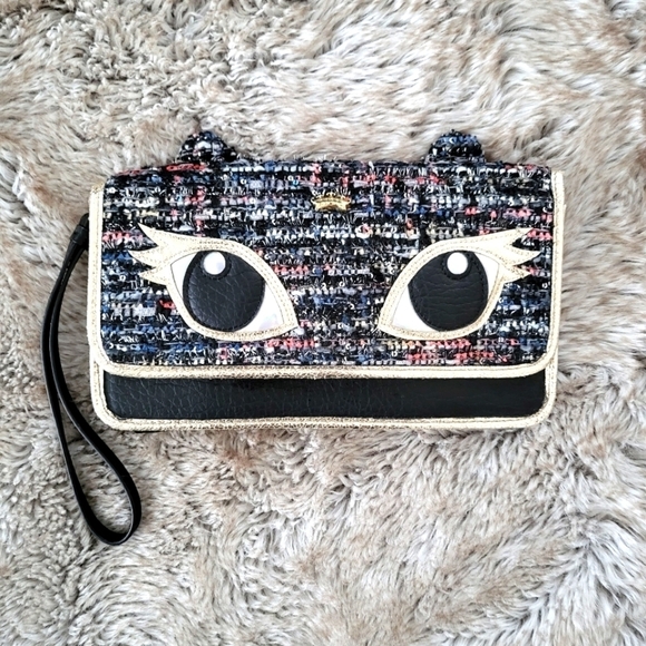 Juicy Couture Handbags - Juicy Couture Tweed Cat Clutch Wrislet